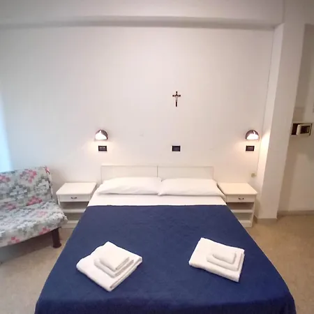 Hotel Mira