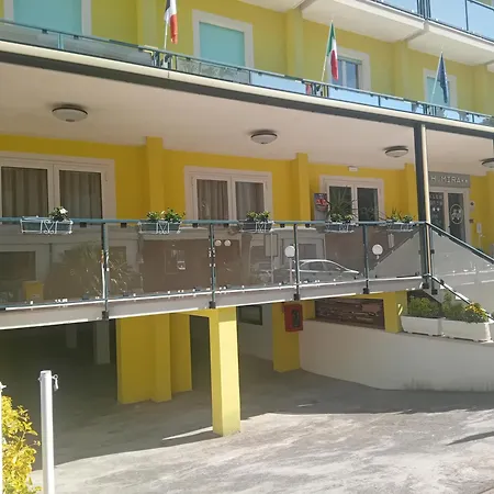 Otel Mira