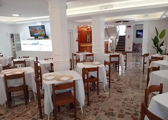 Otel Mira Rimini