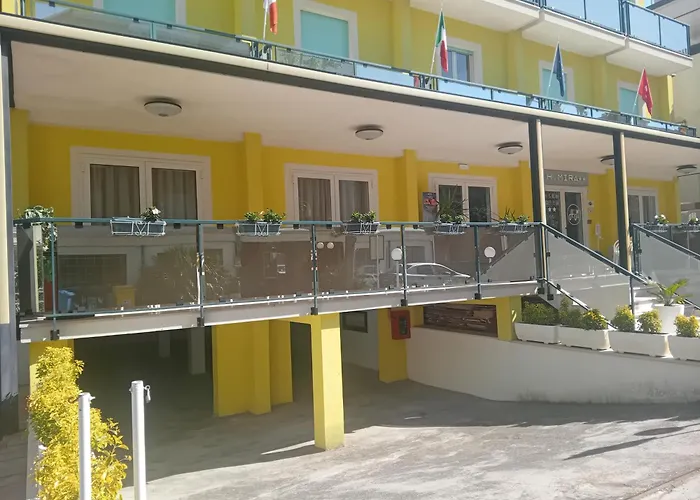 Otel Mira