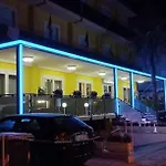 Mira 2*