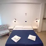 Hotel Mira