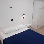 Mira Hotel